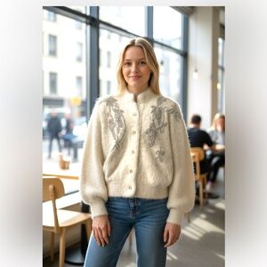 Celan Vintage Sweater Tan Puff Sleeve Embellished Flower Rabbit Vintage Boho SZM